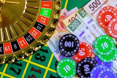 Sic Bo live dealer table with three dice and betting layout on lapak toto